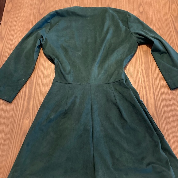 Onesie Green ‘suede’ size small - Picture 2 of 6